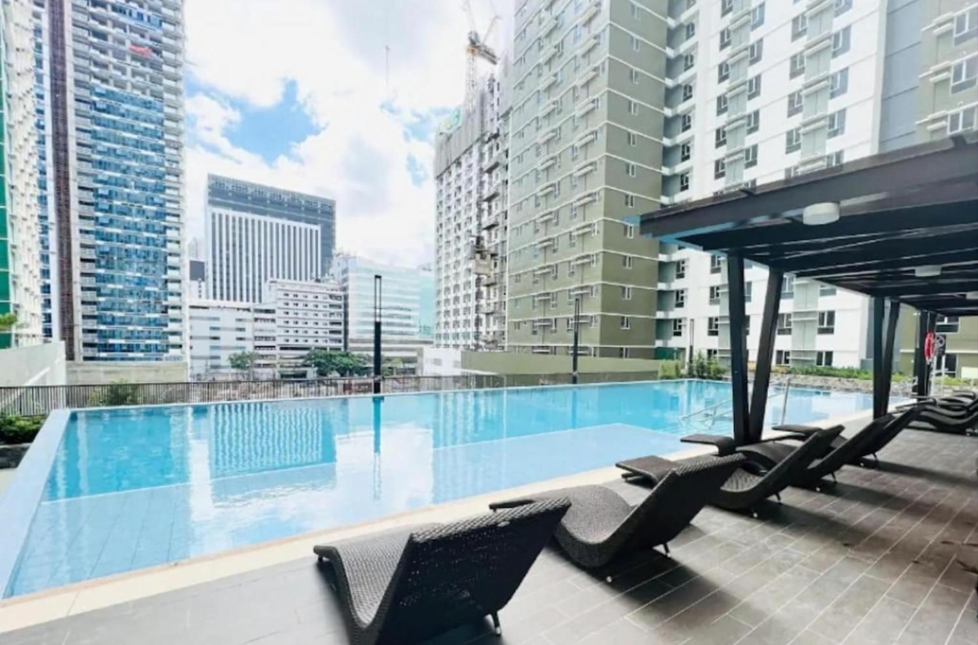 Cebu City Scape At Cebu It Park エクステリア 写真
